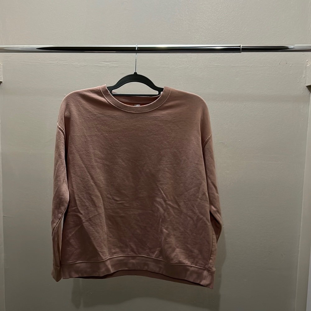 Just be sweatshirt. Dusty pink color. Size XL. New WO tags.